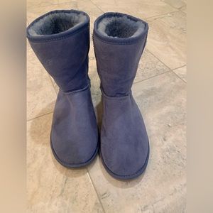 ‼️MOVING SALE ‼️  Blue Uggs size 10